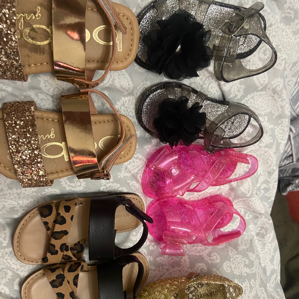 Girl toddler sandal lot size 5